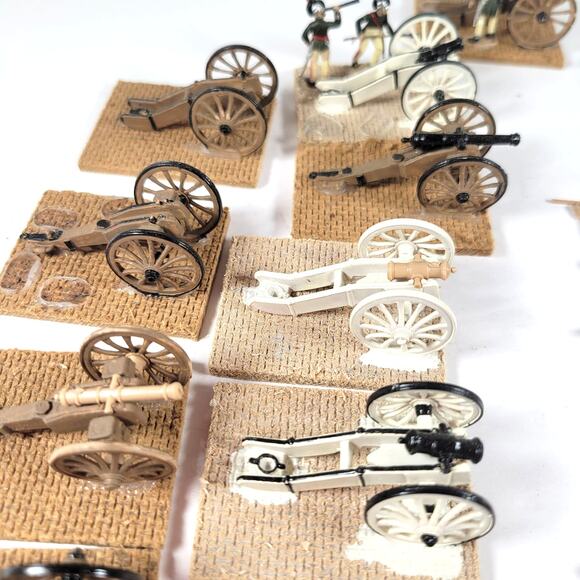 Vintage Military Miniature Toy Soldiers and Cannons Set 56+ Pieces - Picture 12 of 16